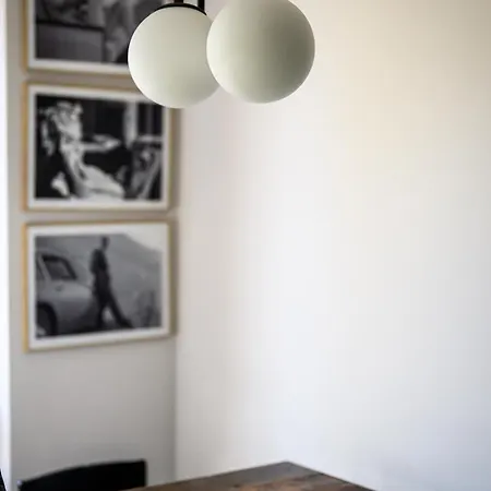 Cozy Central Flat In Cluj-Napoca With Home Cinema Exterior photo